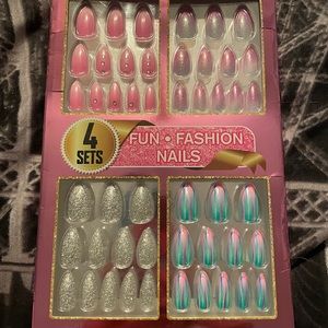 Fake push on nails